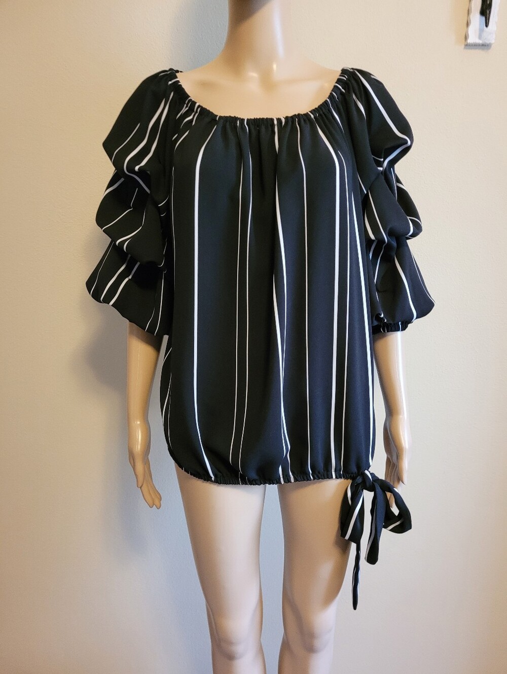 Vince Camuto-Black With White Stripes, Tie at The Hip 3/4 Ruched Sleeves Size 1X